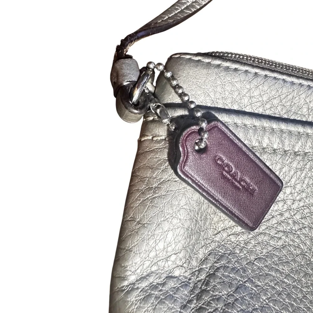 Coach Nolita 19‎ Metallic Goldish Silverish Leather Wristlet 51683 Preloved 5x8